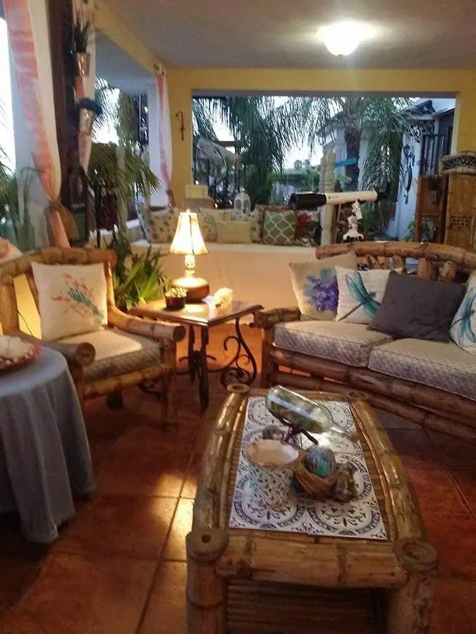 Casa Bonita Inn ラ・パルグエラ